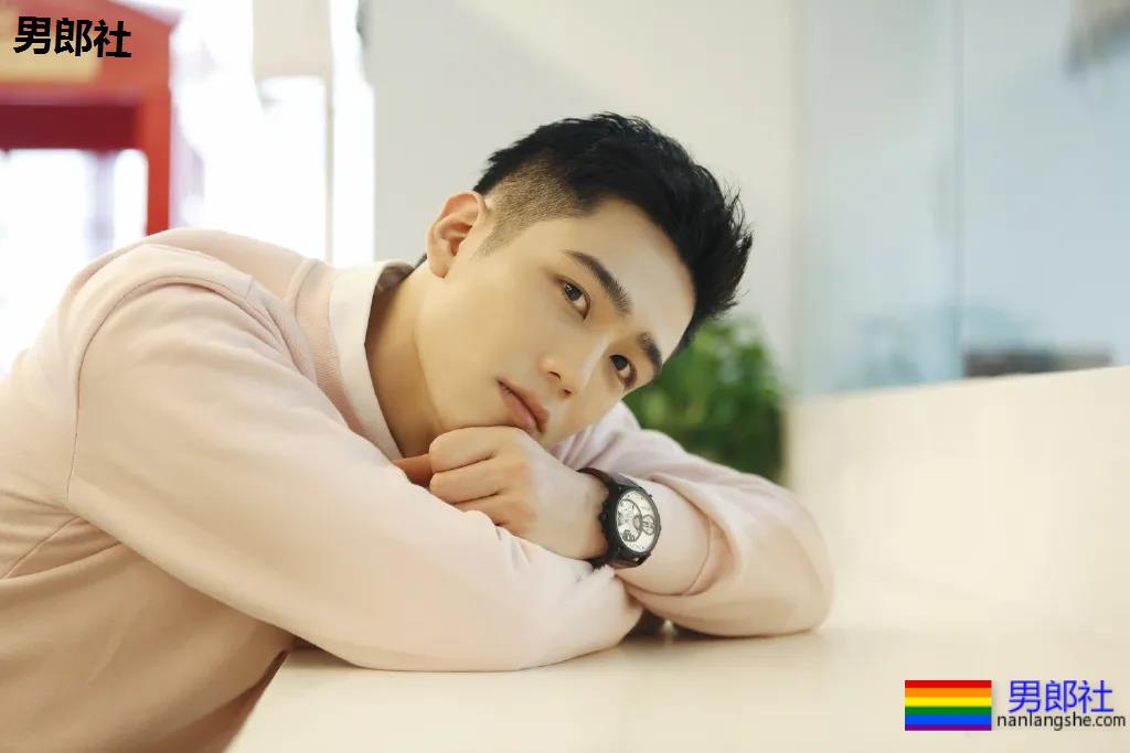 会做饭的阳光小哥哥，居家必备型男友！ - 51虹马