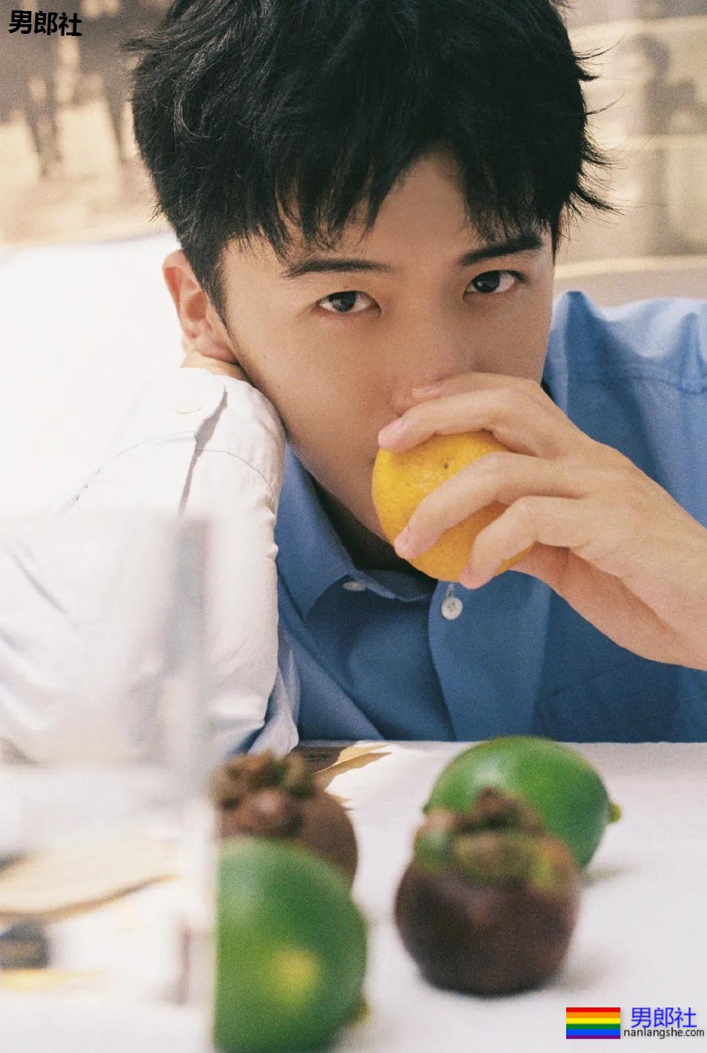 188大长腿南艺校草，人畜无害的样子馋哭了！ - 51虹马