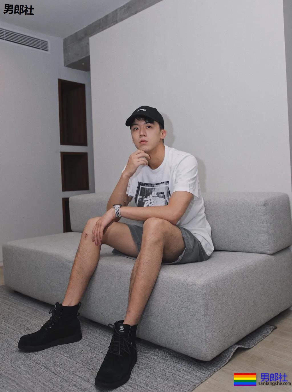 188大长腿南艺校草，人畜无害的样子馋哭了！ - 51虹马