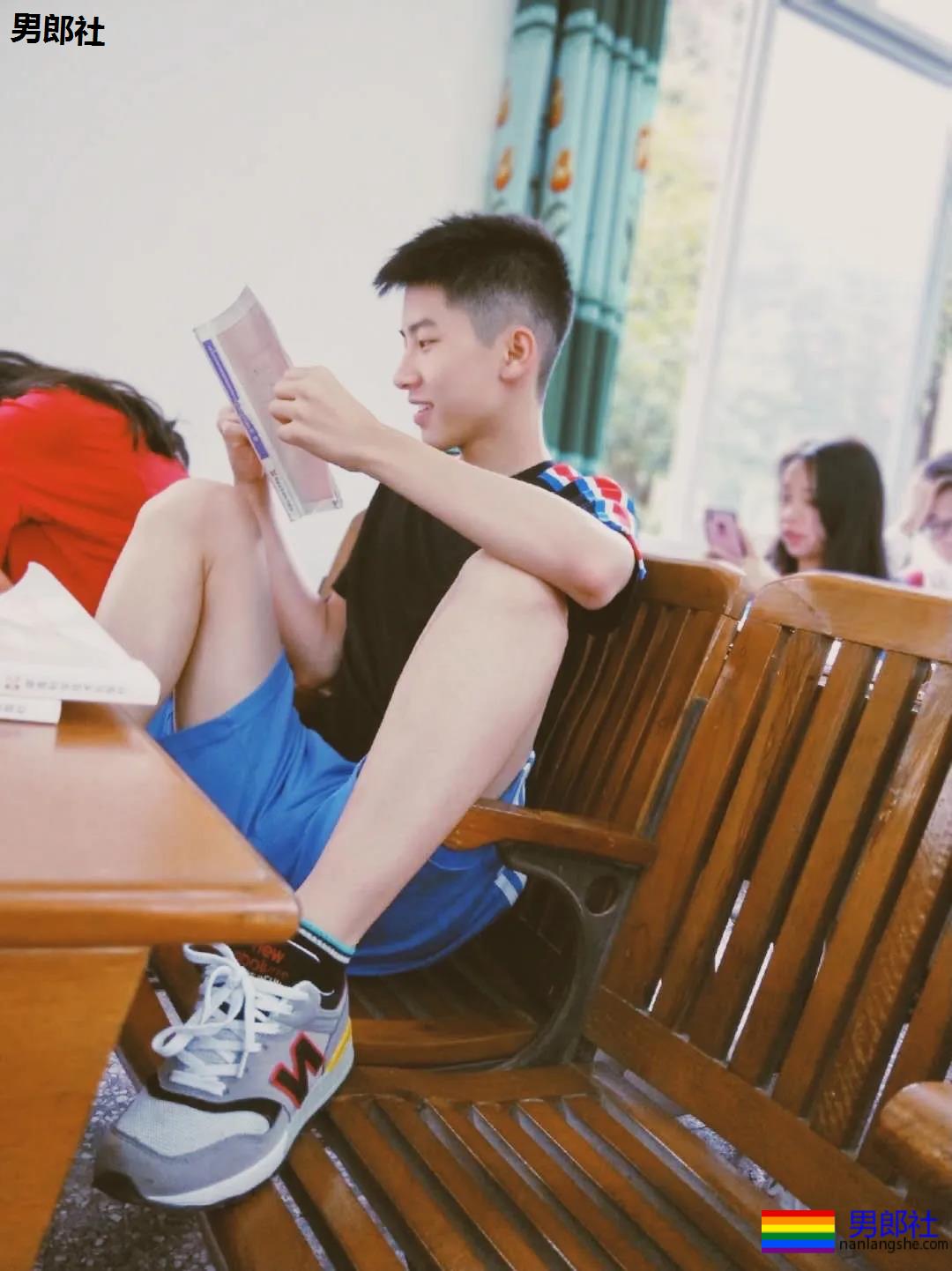 GAY版“奶茶妹妹”上热搜了! - 51虹马 GAY版“奶茶妹妹”上热搜了! - 51虹马