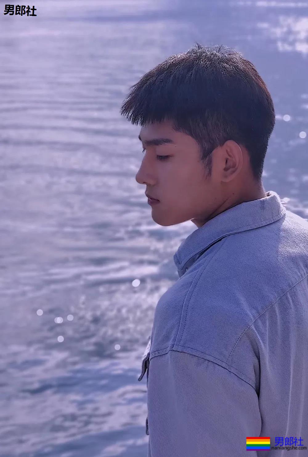 西安体院187肌肉小哥，是你理想中的体育生吗？ - 51虹马