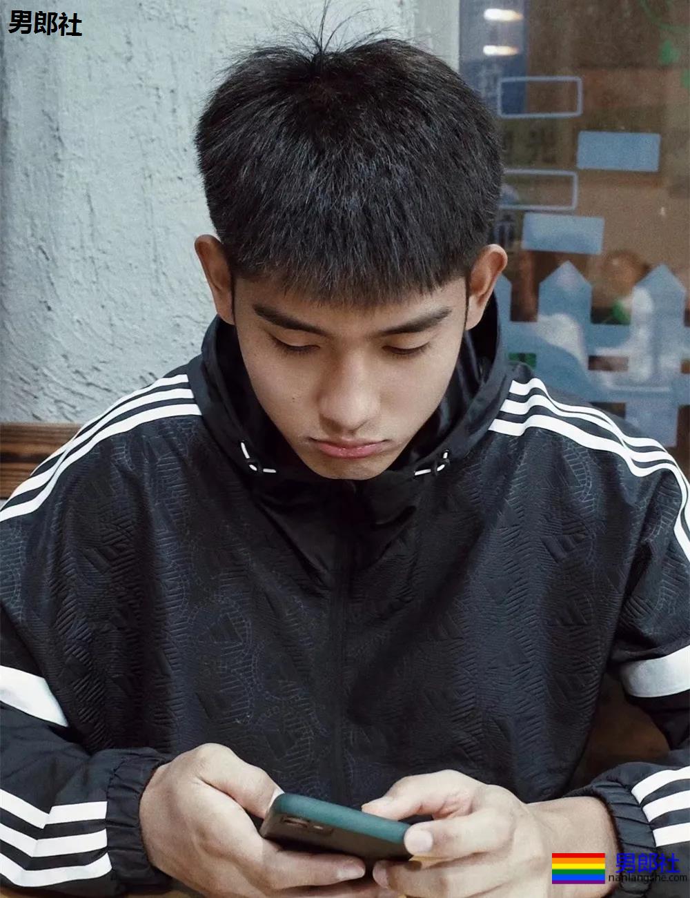 西安体院187肌肉小哥，是你理想中的体育生吗？ - 51虹马