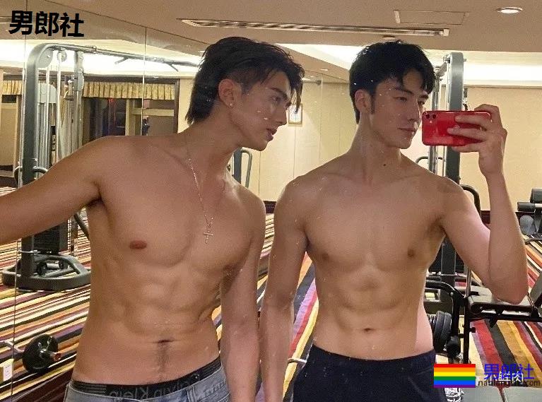 许凯早年模特照曝光，和他同期的男模如今怎么样了？ - 51虹马