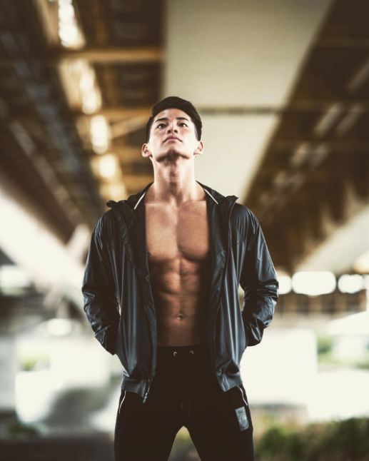 拥有正太脸孔的爆炸肌肉男孩:菊田一辉 - 51虹马 拥有正太脸孔的爆炸肌肉男孩:菊田一辉 - 51虹马