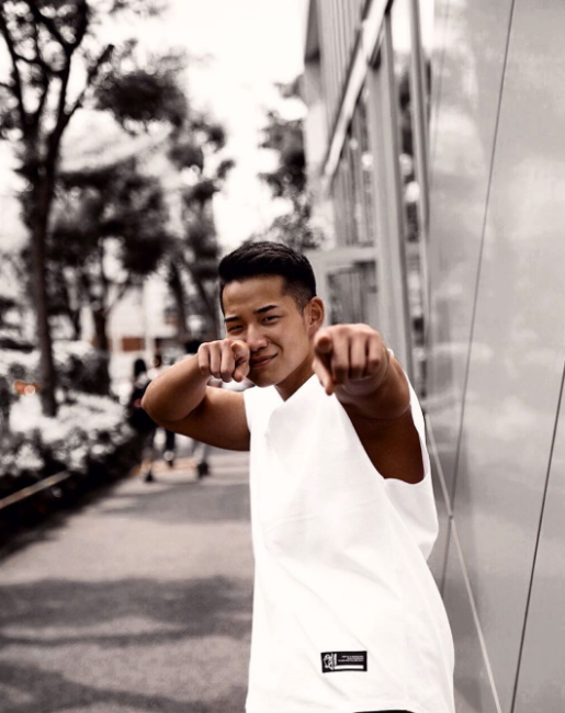 拥有正太脸孔的爆炸肌肉男孩:菊田一辉 - 51虹马 拥有正太脸孔的爆炸肌肉男孩:菊田一辉 - 51虹马