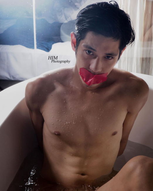 你没见过这么性感的帅哥画家:启小熊 - 51虹马 你没见过这么性感的帅哥画家:启小熊 - 51虹马