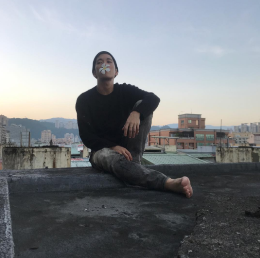 你没见过这么性感的帅哥画家:启小熊 - 51虹马 你没见过这么性感的帅哥画家:启小熊 - 51虹马