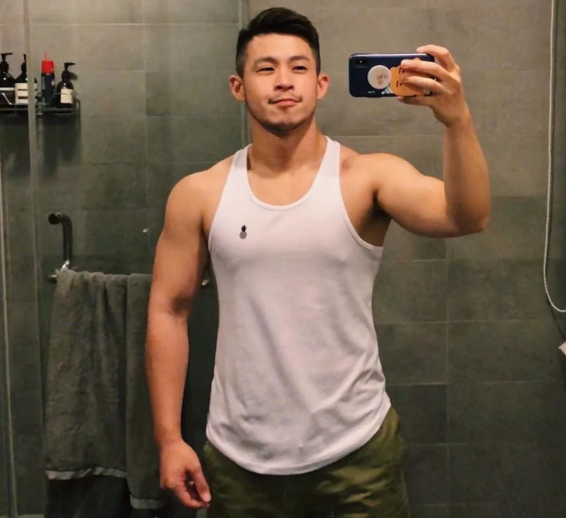 富豪老板 & MB大学生的爱情故事 - 51虹马