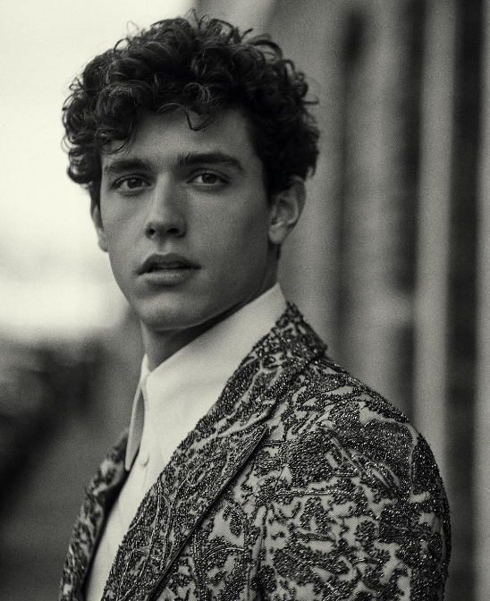 每个男孩幻想过的梦中情人：Xavier Serrano - 51虹马