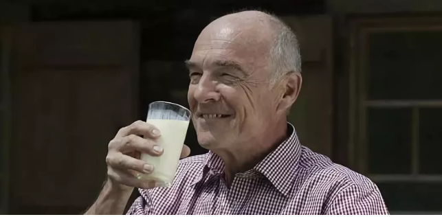 男同志每日喝两杯精液称成功变直男-51虹马