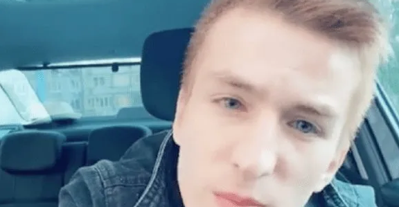 俄男同网红陈尸友人家中 饱受网络霸凌疑遭暴力致死 - 51虹马 俄男同网红陈尸友人家中 饱受网络霸凌疑遭暴力致死 - 51虹马