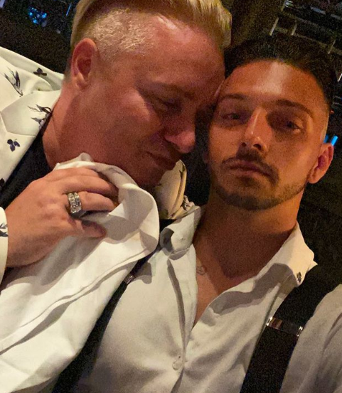 G片都是演真的？鲜肉恋上前女友的父亲，高调放闪订婚！ - 51虹马