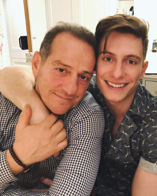 英国名人美厨竞赛冠军有个反同老爸:我曾害怕他会因为我的同志身分而伤害我-51虹马