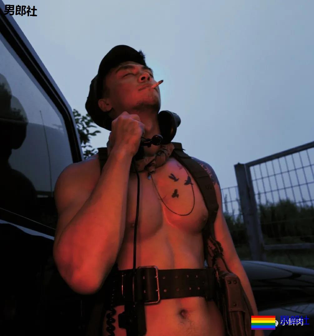 专访网红小布:让摄影师交口称赞的好身材是怎么练成的! - 51虹马 专访网红小布:让摄影师交口称赞的好身材是怎么练成的! - 51虹马