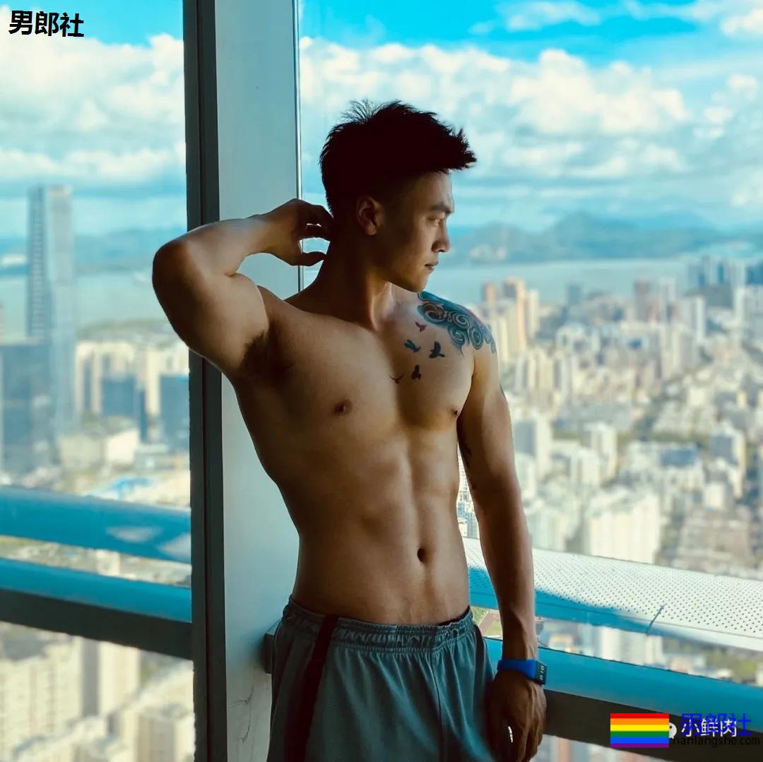 专访网红小布:让摄影师交口称赞的好身材是怎么练成的! - 51虹马 专访网红小布:让摄影师交口称赞的好身材是怎么练成的! - 51虹马