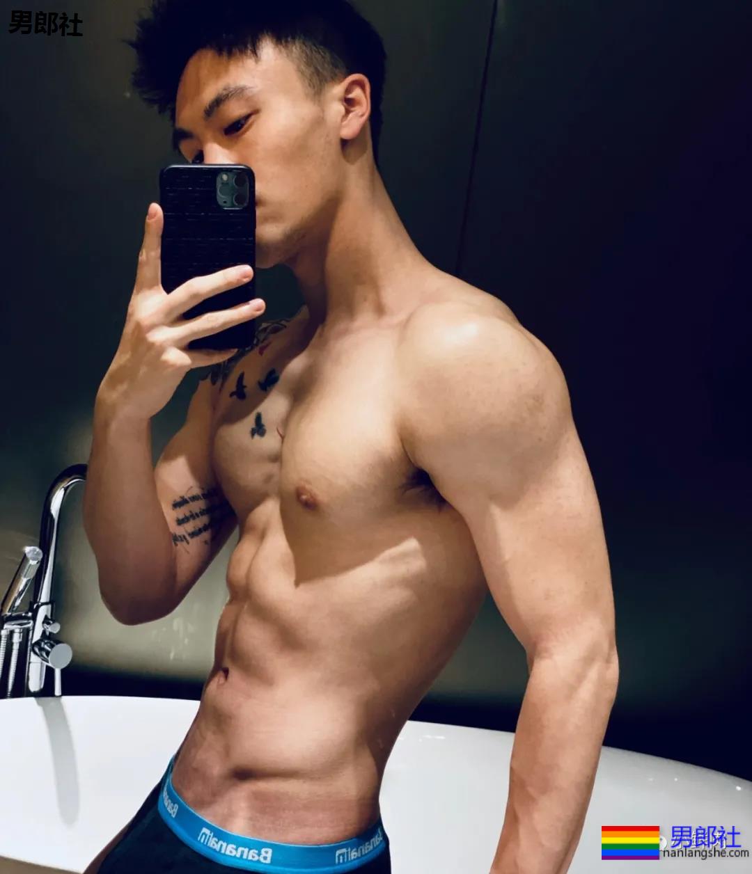 专访网红小布:让摄影师交口称赞的好身材是怎么练成的! - 51虹马 专访网红小布:让摄影师交口称赞的好身材是怎么练成的! - 51虹马