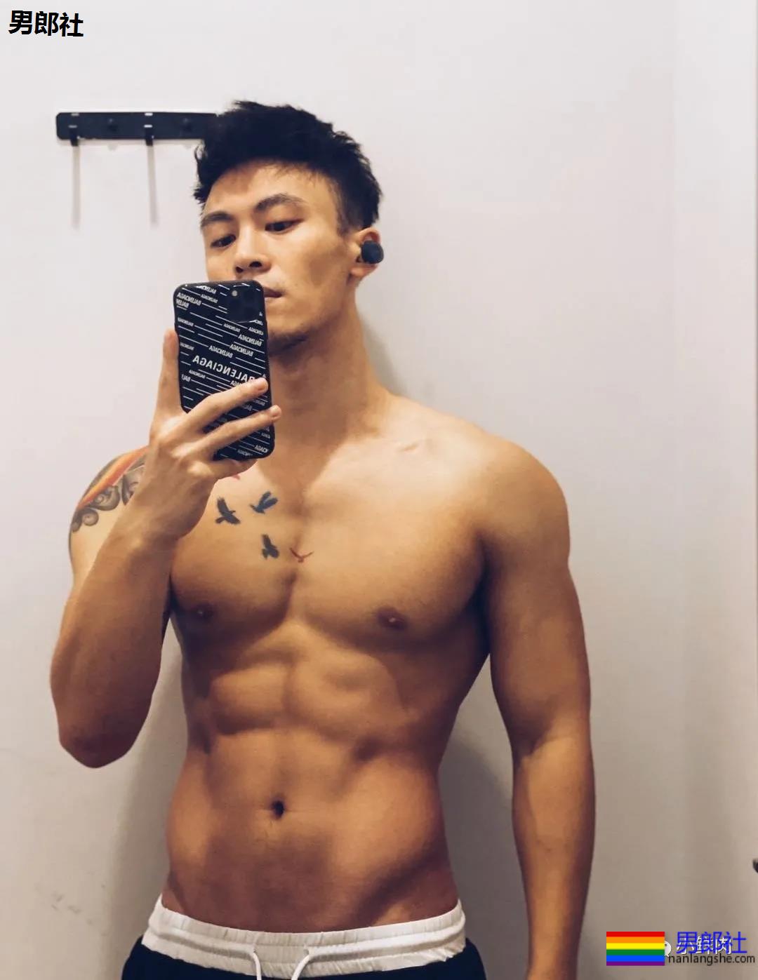 专访网红小布:让摄影师交口称赞的好身材是怎么练成的! - 51虹马 专访网红小布:让摄影师交口称赞的好身材是怎么练成的! - 51虹马