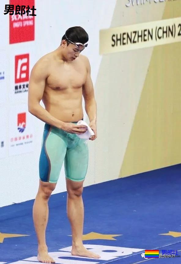 游泳队也换了中国红泳裤,汪顺与队友实力演绎 - 51虹马 游泳队也换了中国红泳裤,汪顺与队友实力演绎 - 51虹马