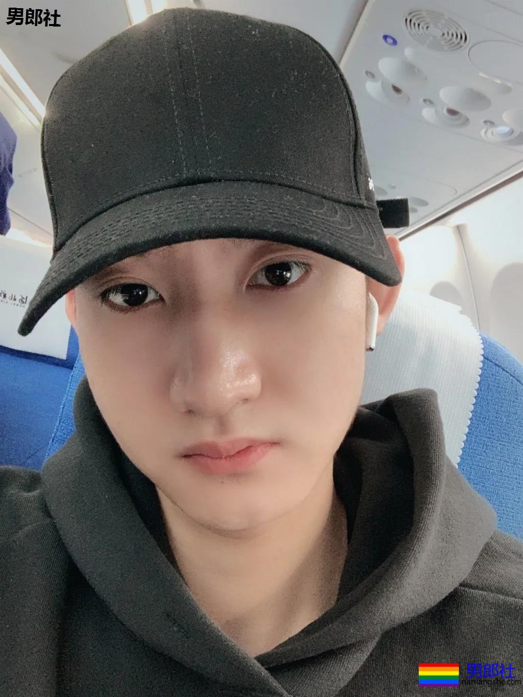 195篮球小哥哥，这侧颜也太好看了！ - 51虹马