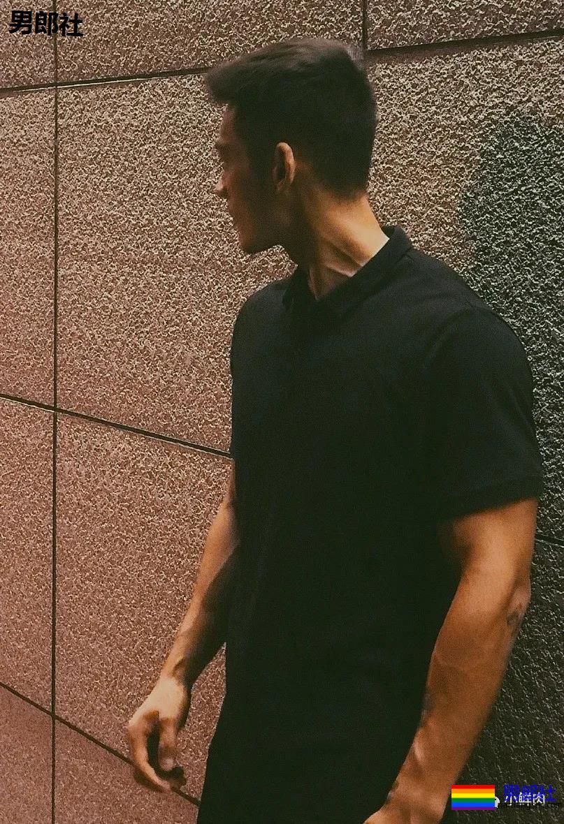 谢梓秋为98年运动博主拍写真大片,集美们都不淡定了! - 51虹马 谢梓秋为98年运动博主拍写真大片,集美们都不淡定了! - 51虹马