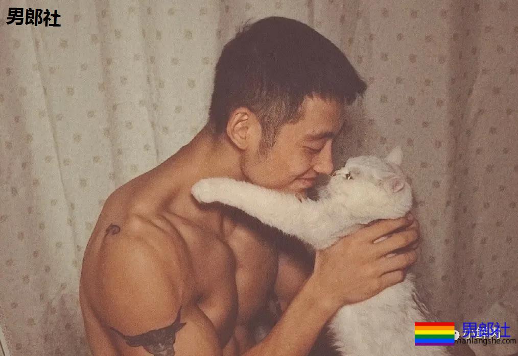 谢梓秋为98年运动博主拍写真大片,集美们都不淡定了! - 51虹马 谢梓秋为98年运动博主拍写真大片,集美们都不淡定了! - 51虹马