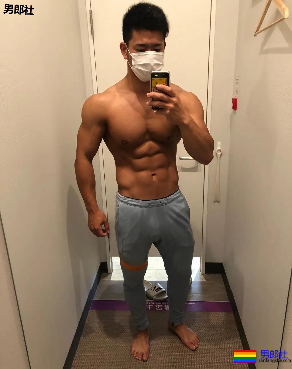 推特上一个爱健身的日本肌肉小哥哥 - 51虹马