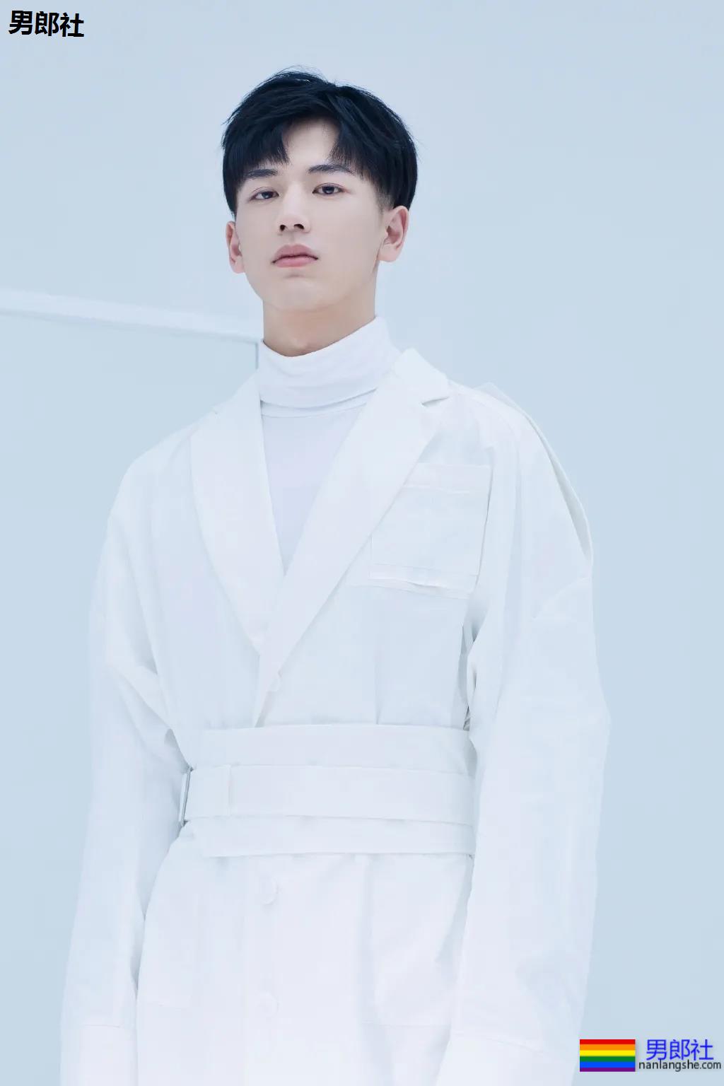 1米88清爽干净的校草级小哥哥，新鲜气息惹注目！ - 51虹马