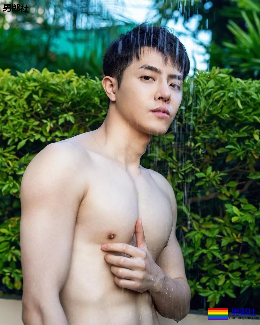 这枚小哥哥写真太好看了吧？ - 51虹马