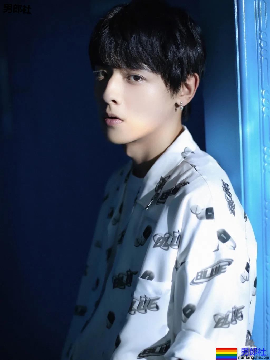 《琉璃》腾蛇神君意外大火！这个高鼻梁小奶狗，终于出圈了！ - 51虹马