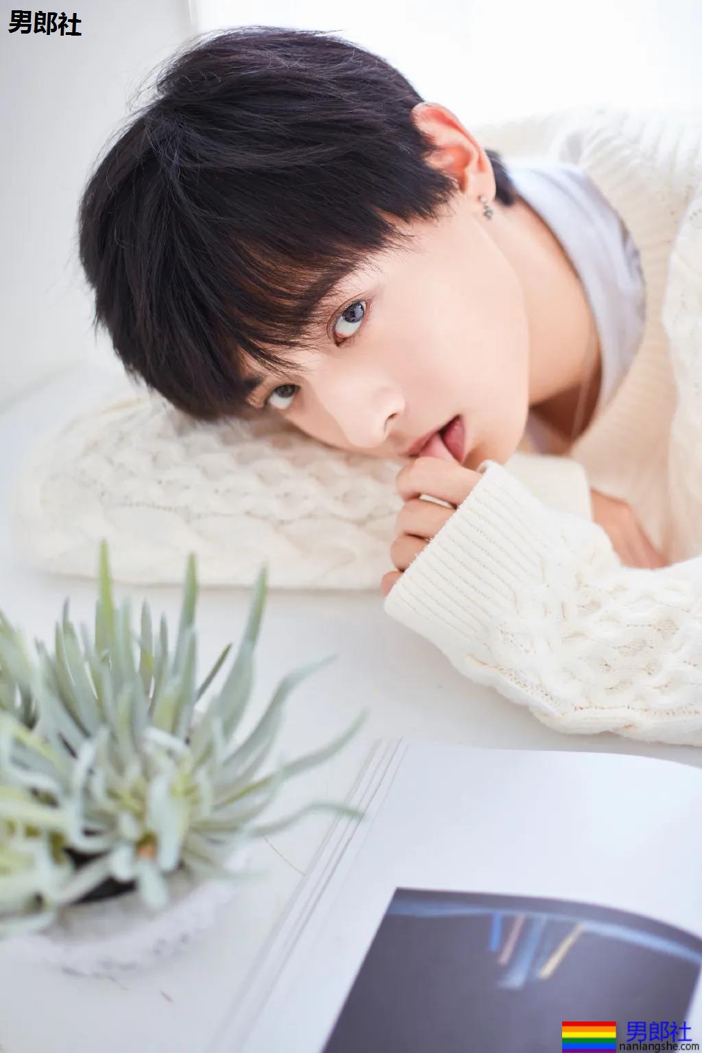 《琉璃》腾蛇神君意外大火！这个高鼻梁小奶狗，终于出圈了！ - 51虹马