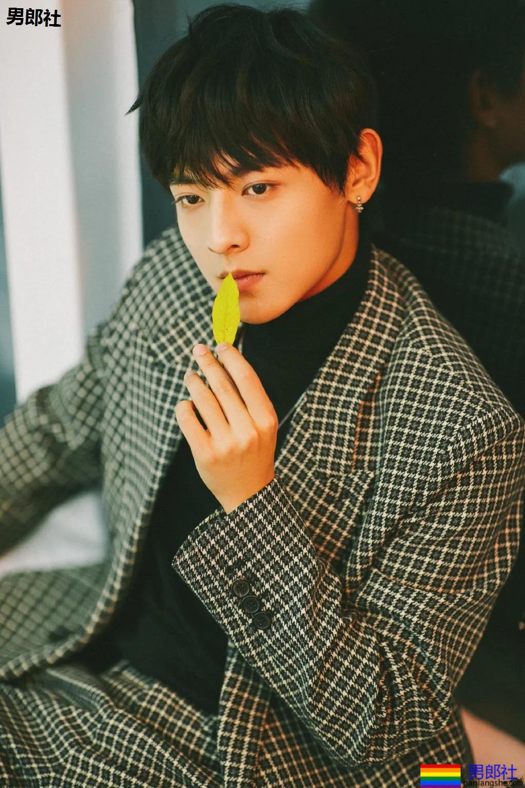 《琉璃》腾蛇神君意外大火！这个高鼻梁小奶狗，终于出圈了！ - 51虹马