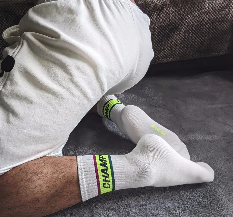 肌肉体育生脚臭是什么样的. - 51虹马 肌肉体育生脚臭是什么样的. - 51虹马