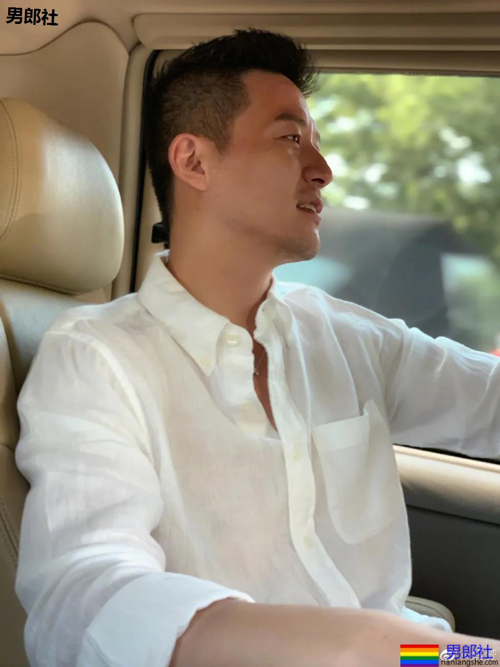 四十岁转行做主播?曾比林丹还帅的羽毛球帅哥变什么样了? - 51虹马 四十岁转行做主播?曾比林丹还帅的羽毛球帅哥变什么样了? - 51虹马