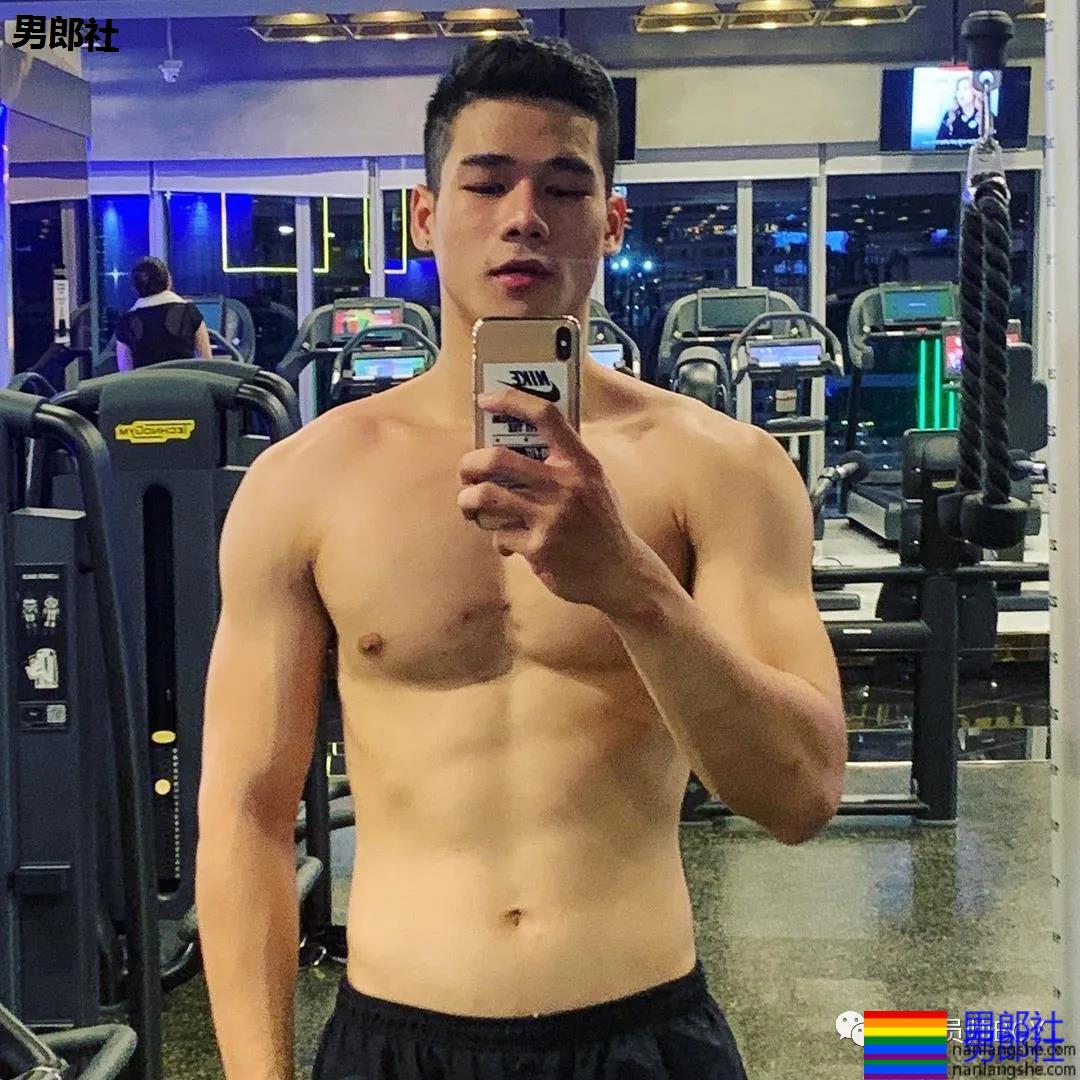 肌肉小哥哥去参加相亲节目太帅火了！ - 51虹马