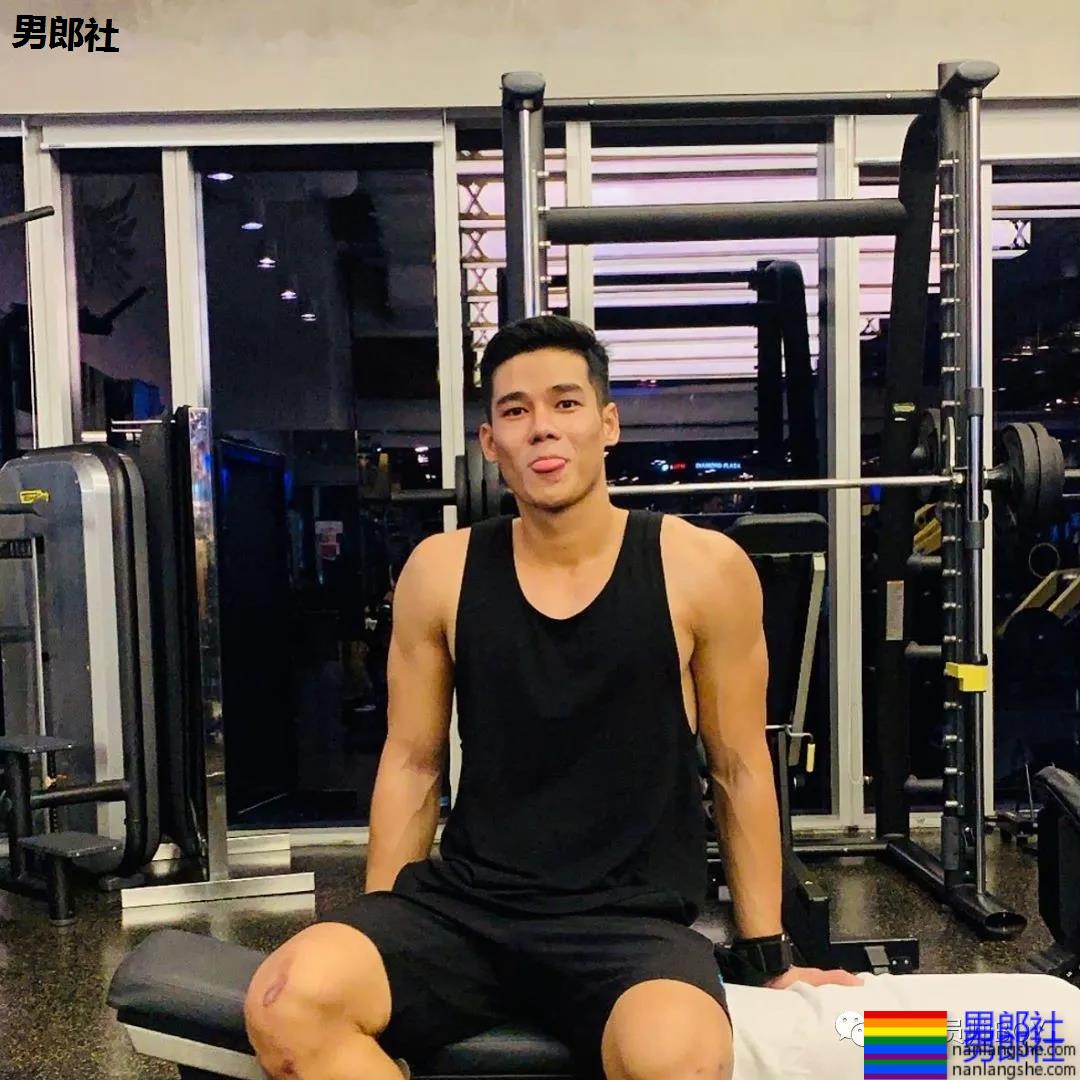 肌肉小哥哥去参加相亲节目太帅火了！ - 51虹马