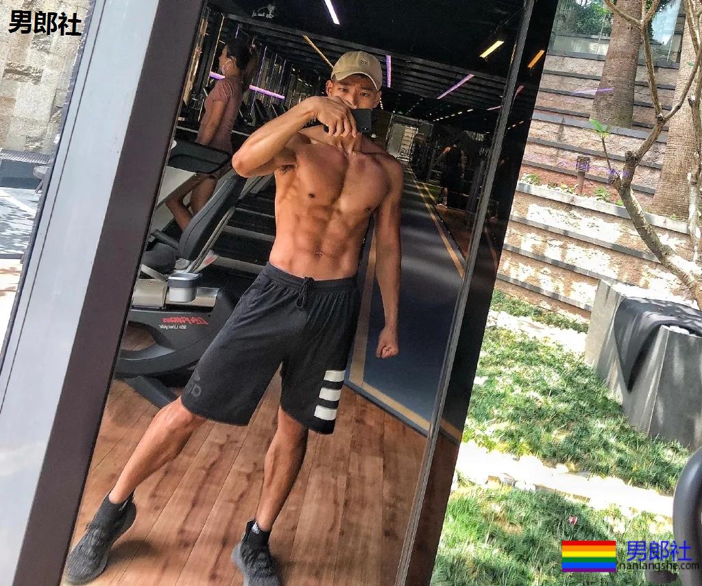 长腿腱子肉体育生,这身子也太馋了! - 51虹马 长腿腱子肉体育生,这身子也太馋了! - 51虹马