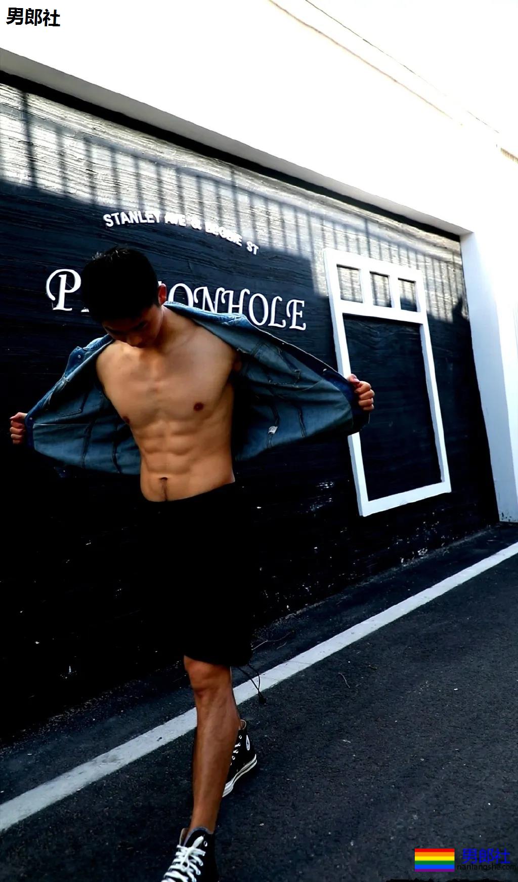 北体大单眼皮肌肉小哥，撞脸《想见你》施柏宇，有点心动！ - 51虹马