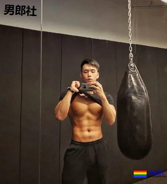 Men体育生私教又火了 - 51虹马