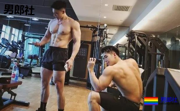 Men体育生私教又火了 - 51虹马