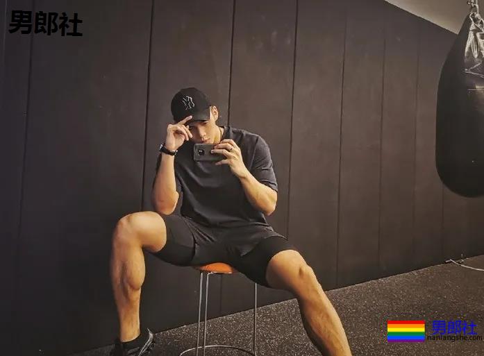 Men体育生私教又火了 - 51虹马