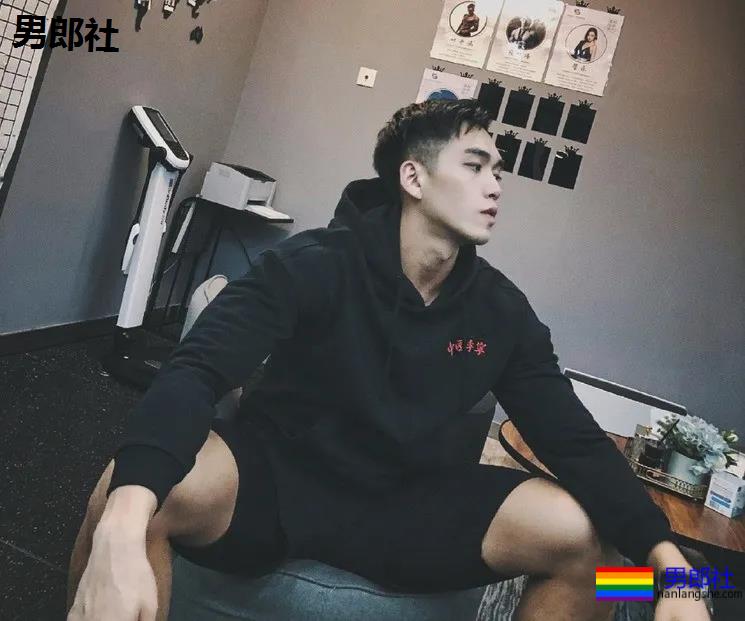 Men体育生私教又火了 - 51虹马