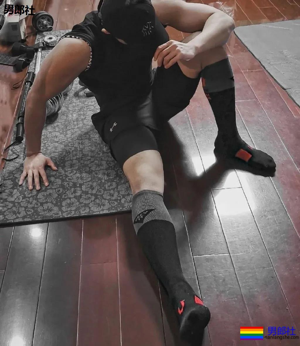 Men体育生私教又火了 - 51虹马