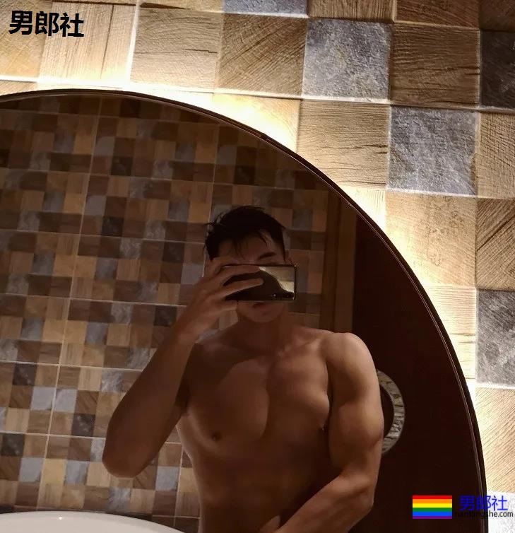 Men体育生私教又火了 - 51虹马