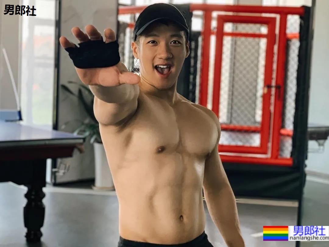 为什么名媛网红们现在都喜欢美黑？ - 51虹马