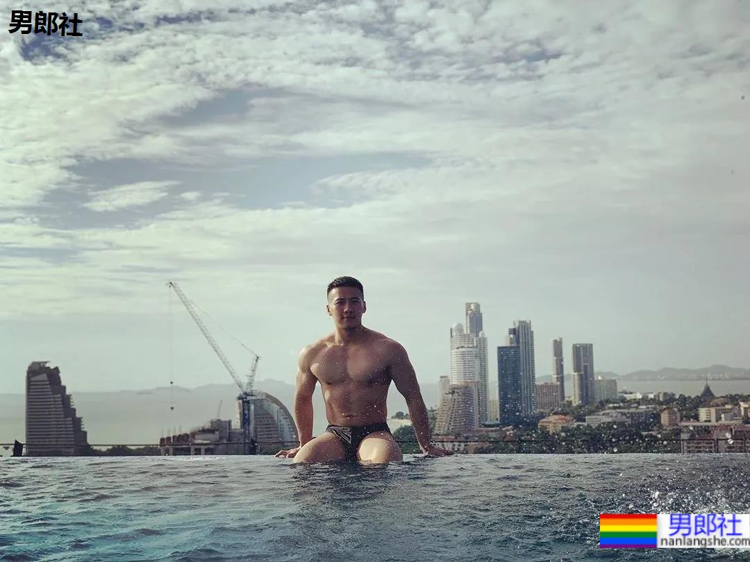 为什么名媛网红们现在都喜欢美黑？ - 51虹马