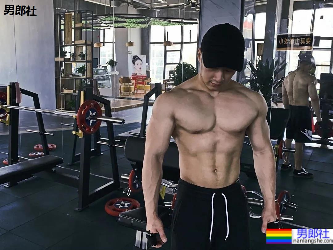 为什么名媛网红们现在都喜欢美黑？ - 51虹马