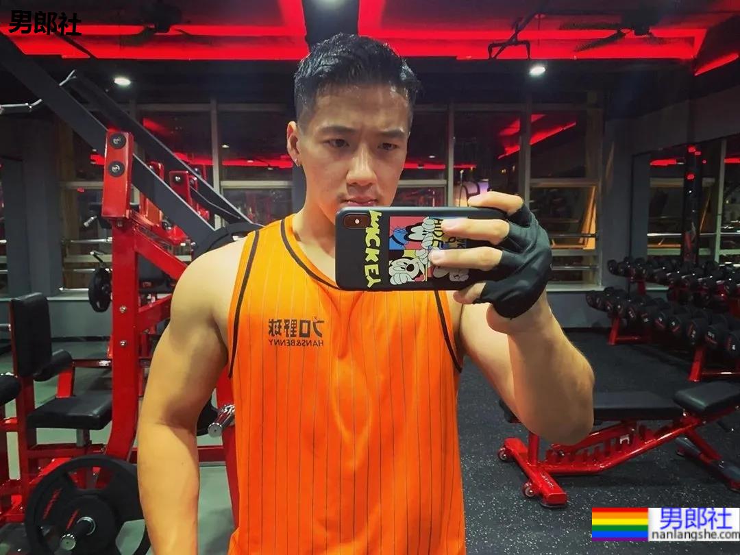 为什么名媛网红们现在都喜欢美黑？ - 51虹马