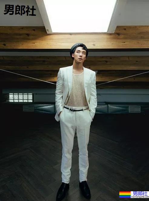 腹肌男神卞庆华自慰飞机流出后最新专访视频来了，太尴尬了！ - 51虹马