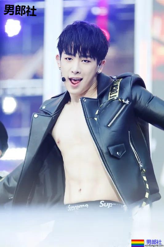 痞坏白嫩小奶狗黑料和腹肌一样多!退队后复出,腱子肉身材让人窒息! - 51虹马 痞坏白嫩小奶狗黑料和腹肌一样多!退队后复出,腱子肉身材让人窒息! - 51虹马