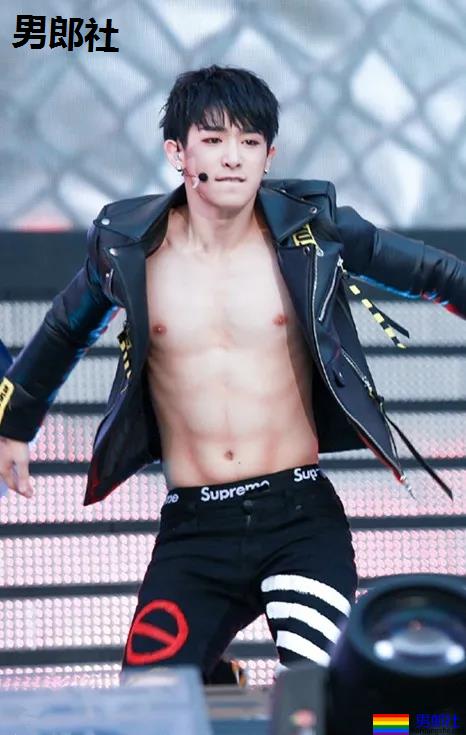 痞坏白嫩小奶狗黑料和腹肌一样多!退队后复出,腱子肉身材让人窒息! - 51虹马 痞坏白嫩小奶狗黑料和腹肌一样多!退队后复出,腱子肉身材让人窒息! - 51虹马